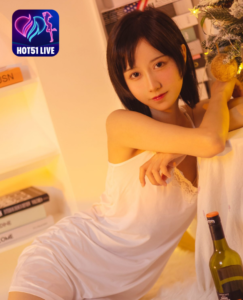 Read more about the article Mengungkap Pesona Mu Mian Mian: Model Cantik Tiongkok yang Menghiasi Siaran Langsung di Hot51live. Live show beautiful hotlive