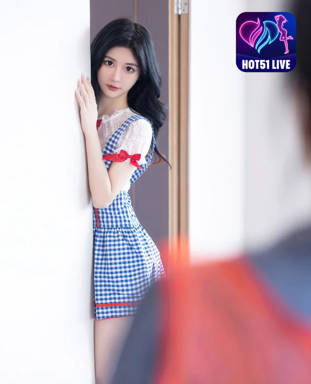 You are currently viewing Menelusuri Pesona “You You”: Model Cina yang Menggemaskan di Live Streaming Hot51live. Beautiful live show goddess